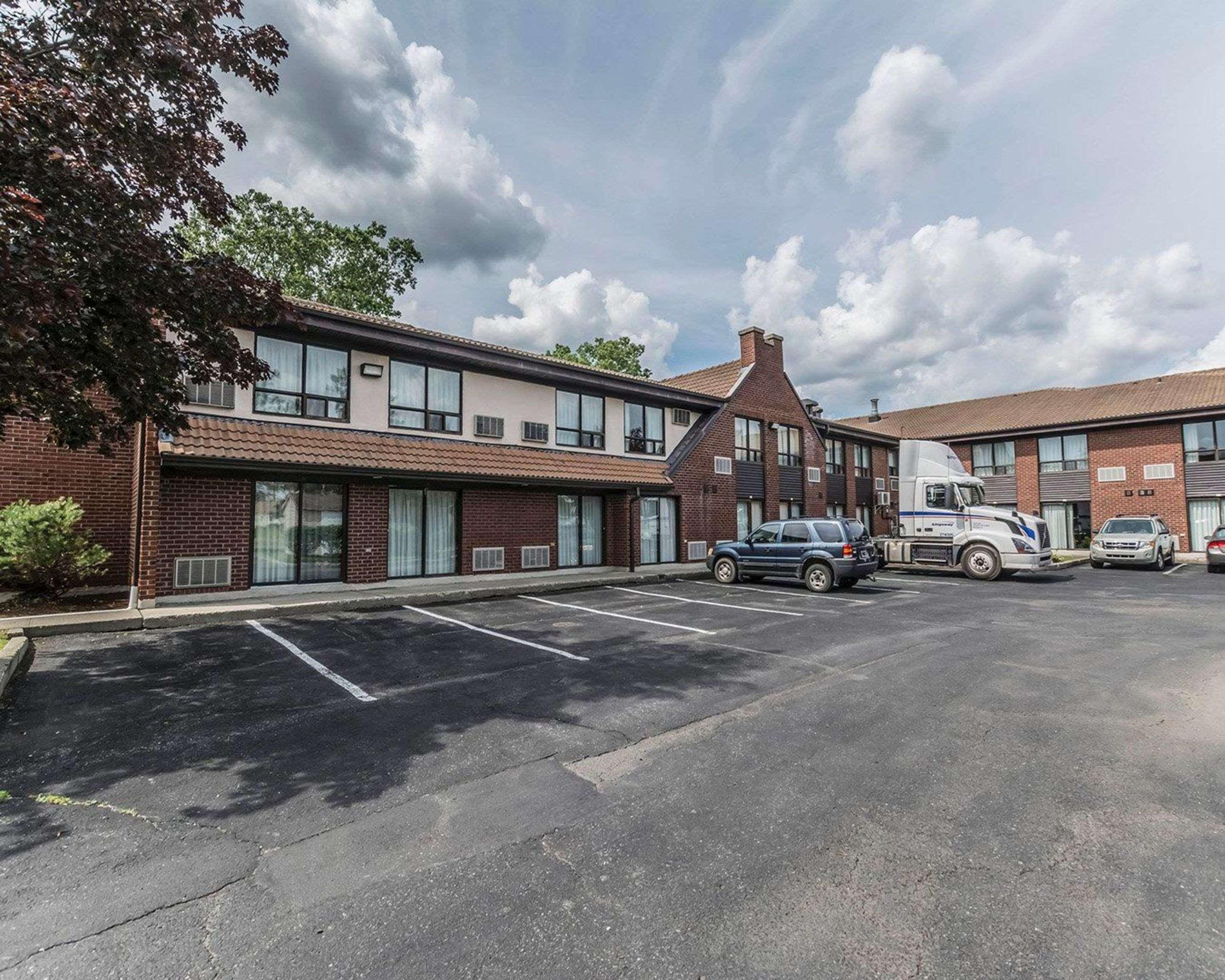 Comfort Inn Drummondville Exterior photo